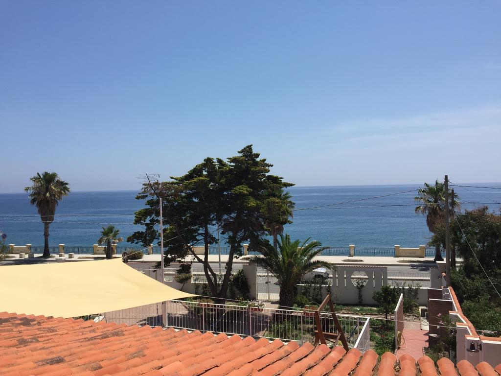 B&B Villa Sul Mare Мелито-ди-Порто-Сальво Экстерьер фото