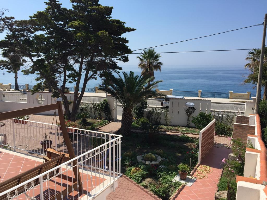 B&B Villa Sul Mare Мелито-ди-Порто-Сальво Экстерьер фото