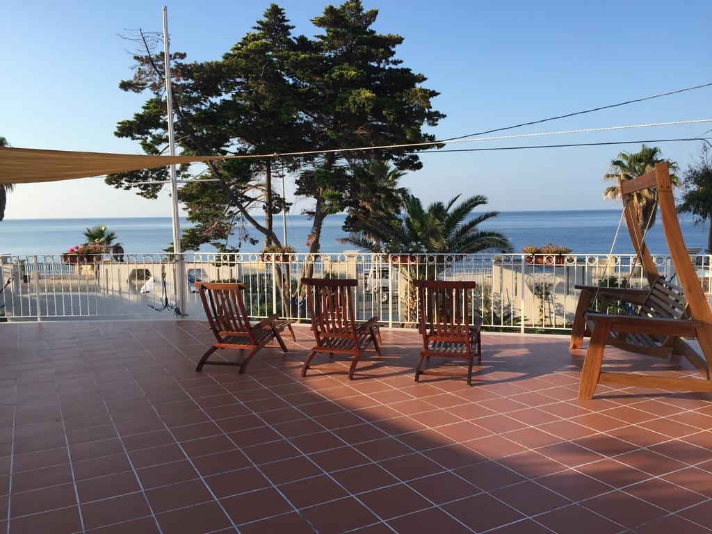 B&B Villa Sul Mare Мелито-ди-Порто-Сальво Экстерьер фото